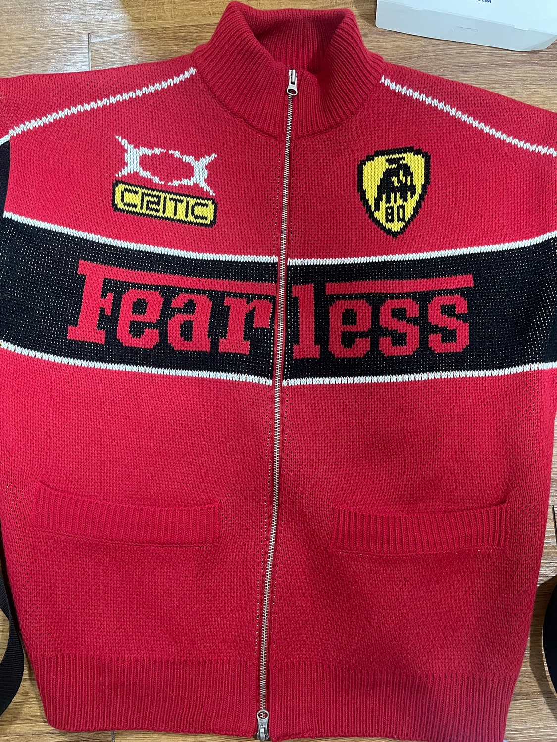 크리틱 레이싱 니트 집업 상품이미지1