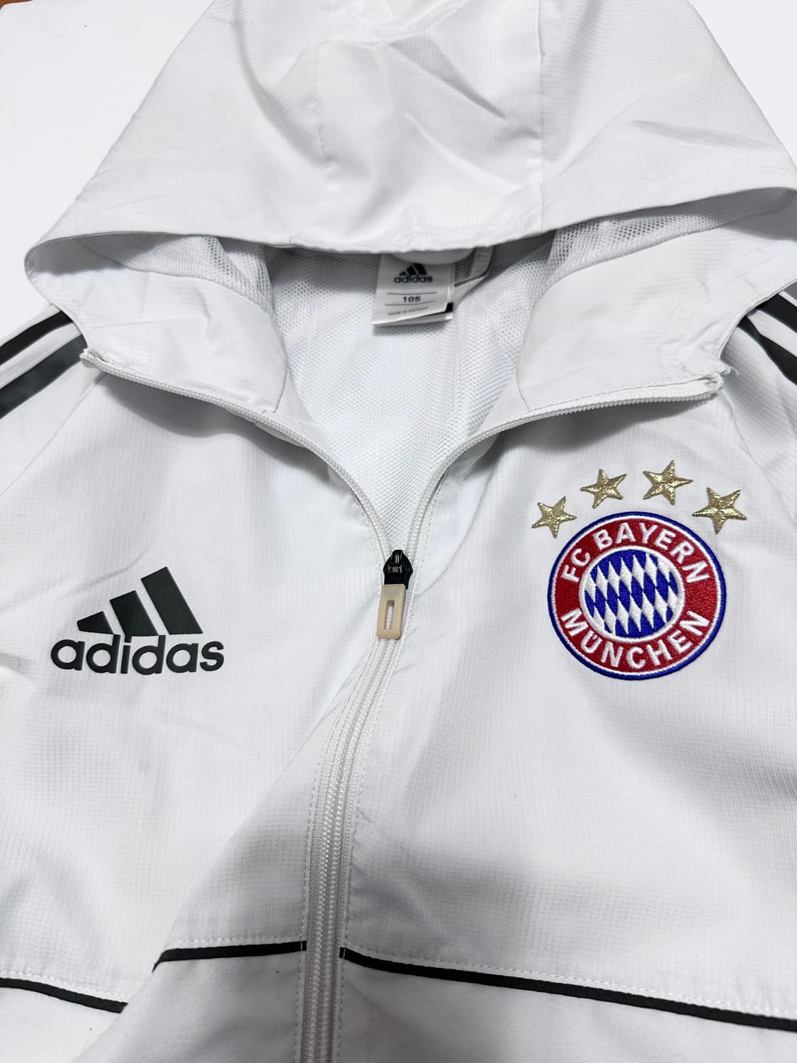 아디다스 바이에른 뮌헨 흰색 바람막이 상품이미지4