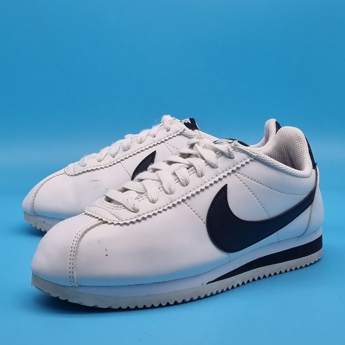 나이키 코르테즈 흰검 여성운동화235  상품이미지1