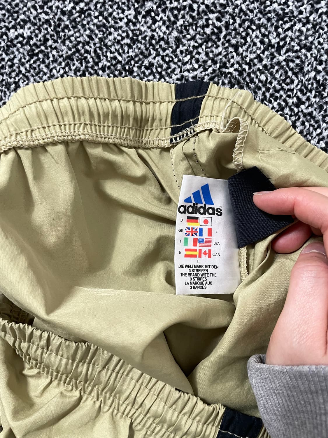 빈티지9. 아디다스 올드스쿨 90's 나일론 트랙팬츠 트레이닝 팬츠 츄바 상품이미지3