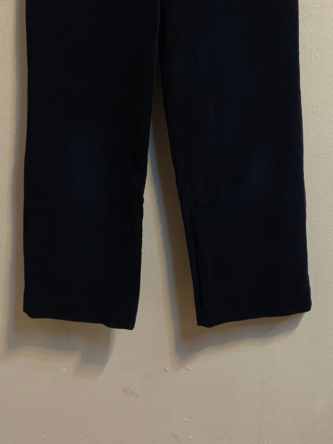 더 캐시미어 스트레이트 코듀로이 팬츠 상품이미지5