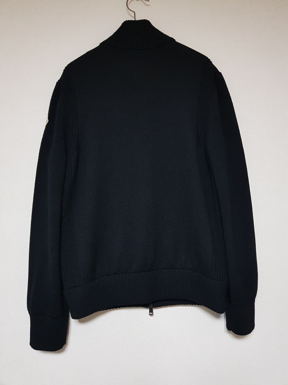 몽클레어 니트 패딩 가디건 블랙 25FW 상품이미지3