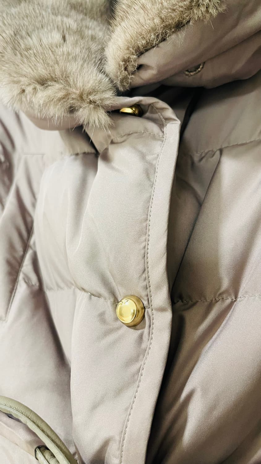 새상품) 미샤 천연 밍크퍼 카라 구스다운 패딩 롱 코트 정가 130만원대 상품이미지6