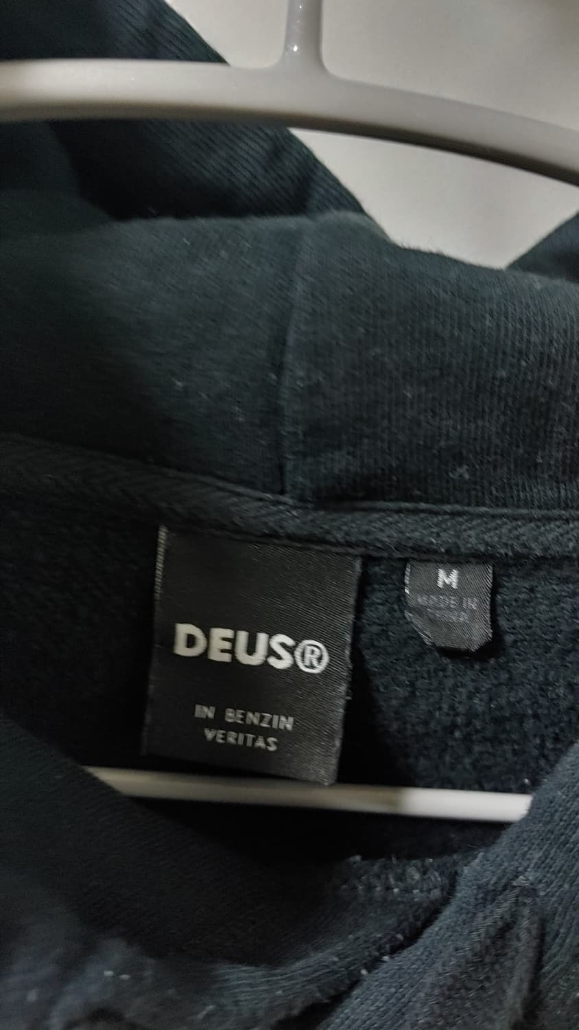 데우스 엑스 마키나 후드티 M 상품이미지3