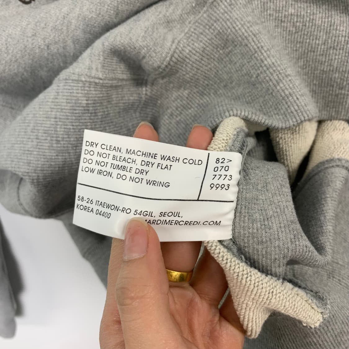 마르디 메크르디 빅로고 그레이 맨투맨 상품이미지5