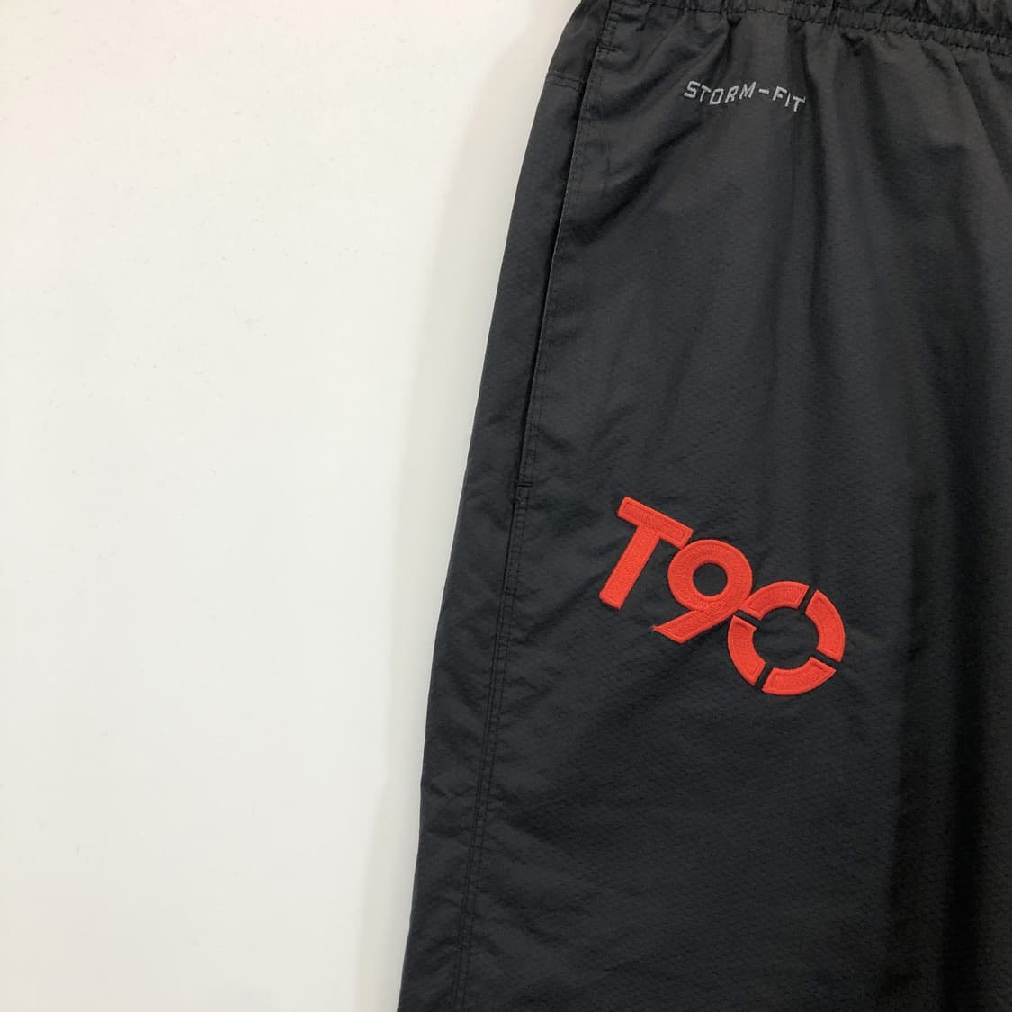 나이키 방풍 T90 우븐팬츠 32 인치 메쉬안감  상품이미지2