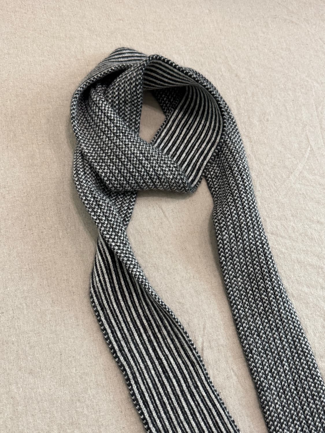 요지야마모토 뿌르옴므 00s 하운즈투스 울 머플러 상품이미지2