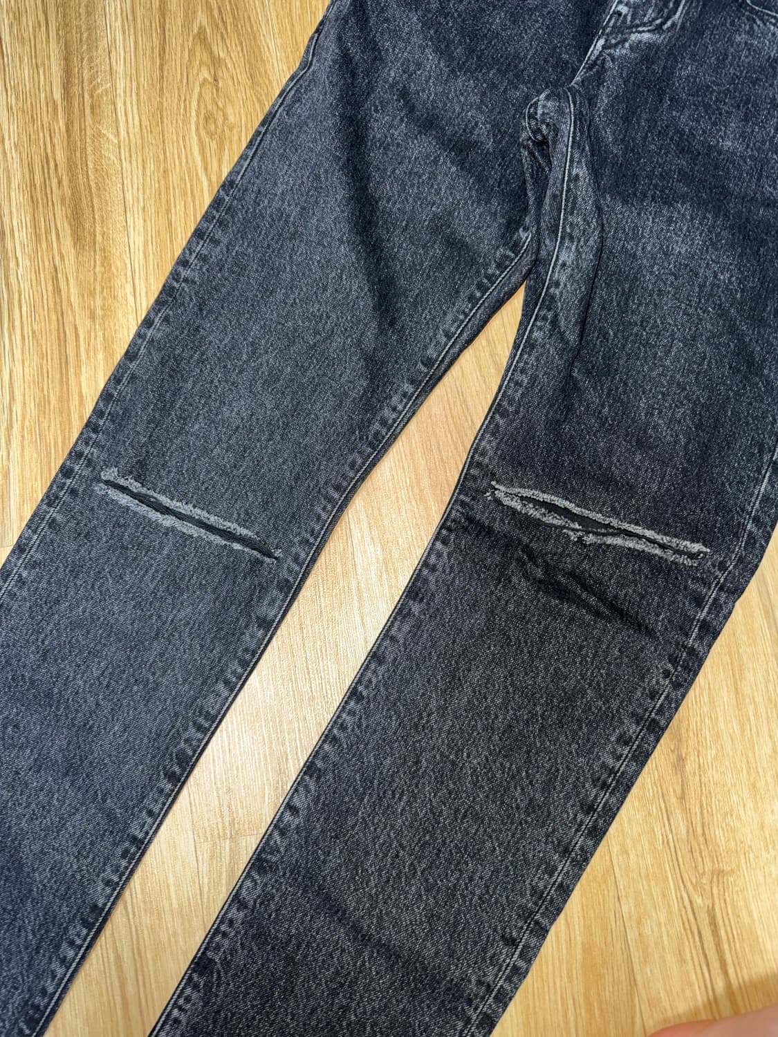 Saint Laurent 무릎 디스진 상품이미지1