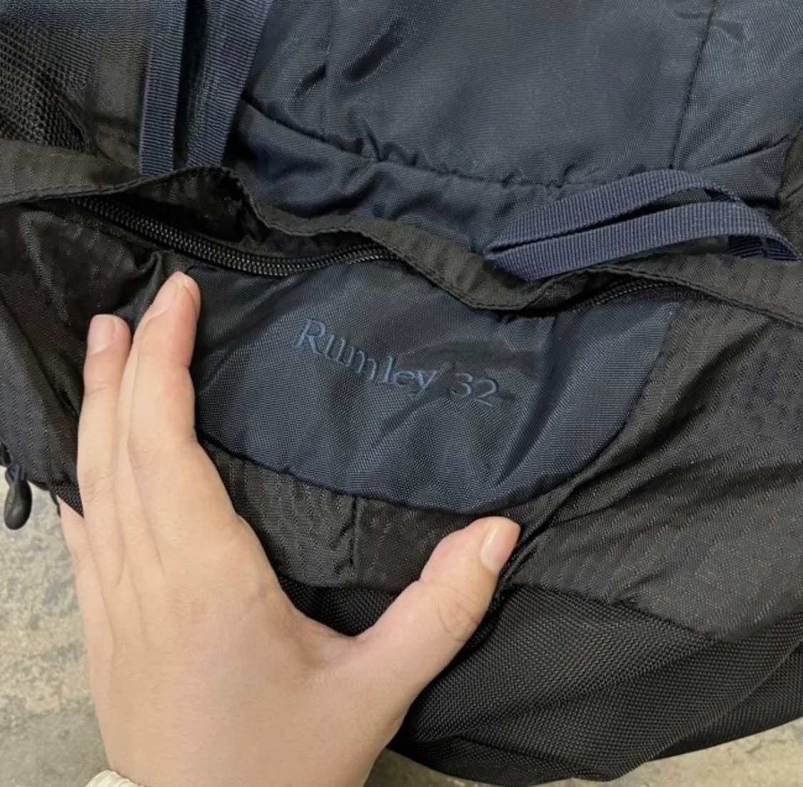 컬럼비아 가방 백팩 네이비 상품이미지4