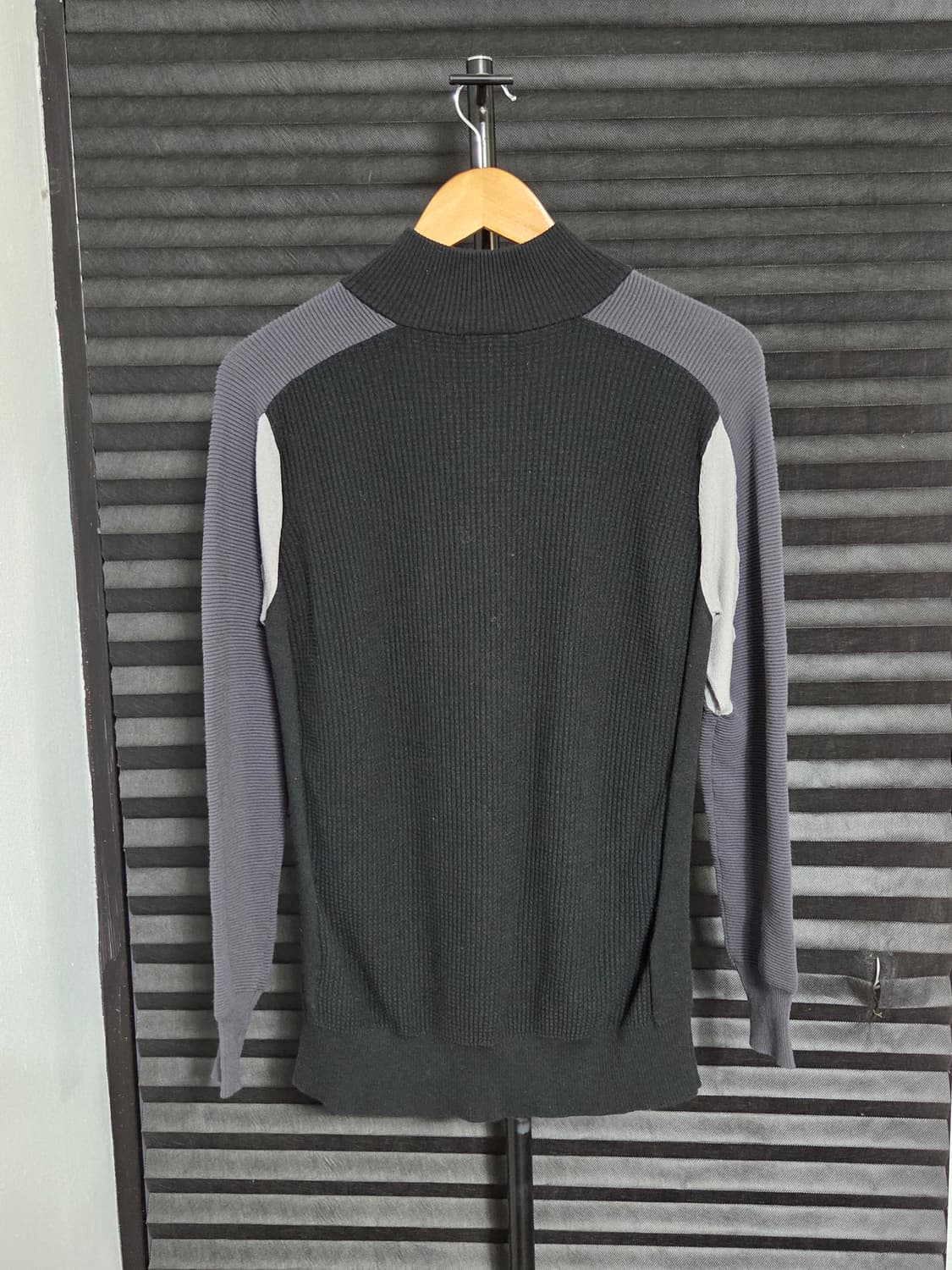 [오클리] 스컬 디바이디드 하프집업 스웨터 | 00190 상품이미지8