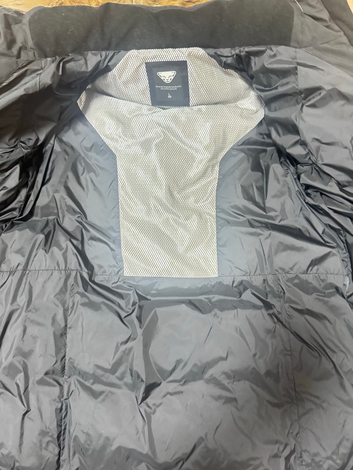 다이나핏 블랙 퍼 후드 패딩 L 상품이미지3