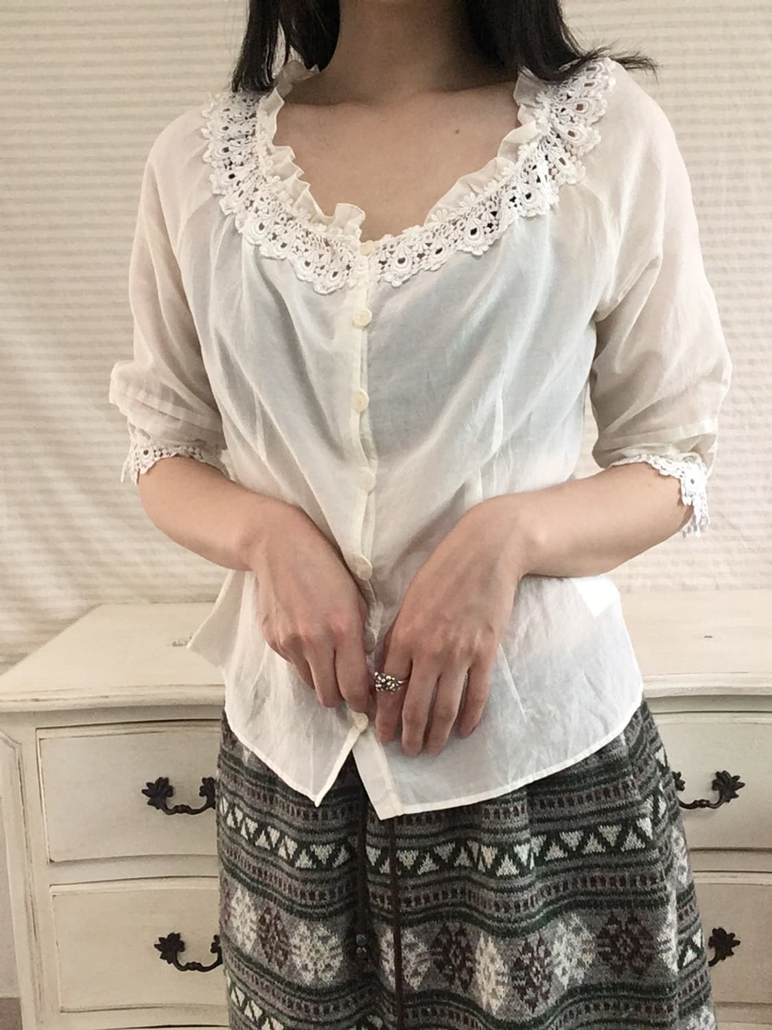 jpn vintage ivory detail blouse 상품이미지4