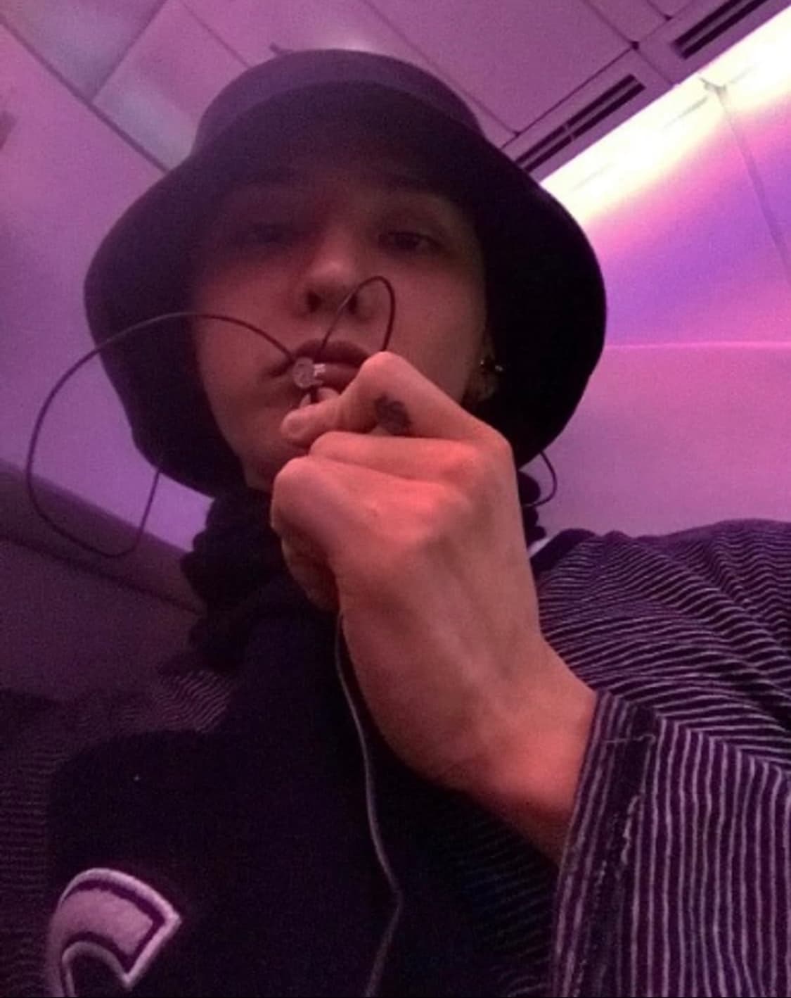 지드래곤 러닝노즈 버킷햇 상품이미지4