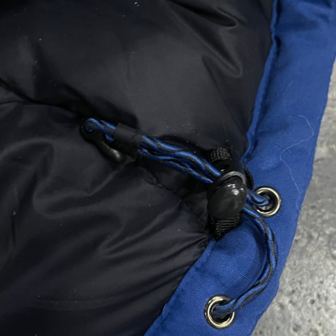 95 마운틴하드웨어 20주년 한정판 패딩  상품이미지5