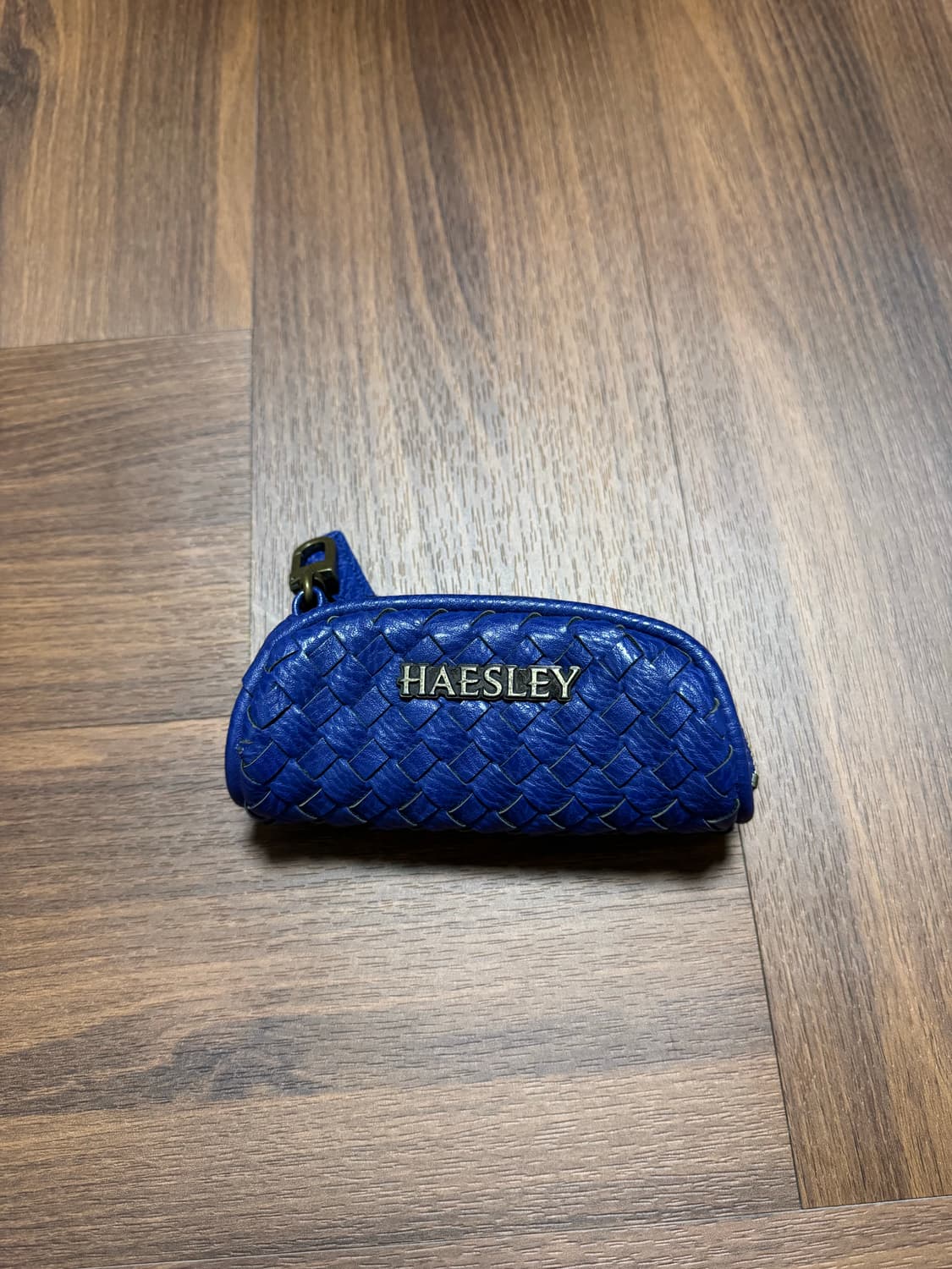 [HAESLEY] 해슬리 나인브릿지 블루 골프공 가죽 파우치 상품이미지1