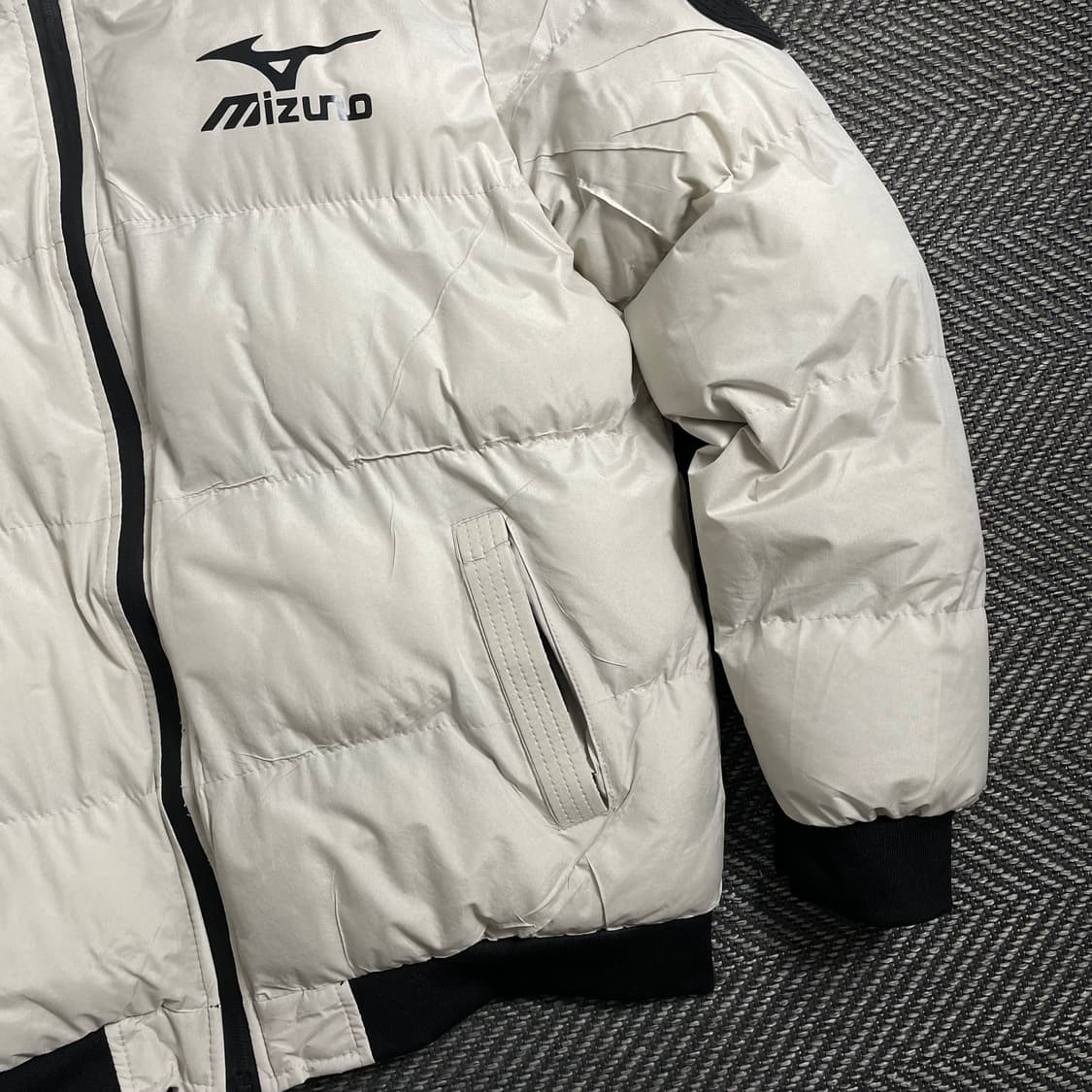 미즈노 빅로고 다운 푸퍼 패딩 점퍼o 4460 상품이미지4