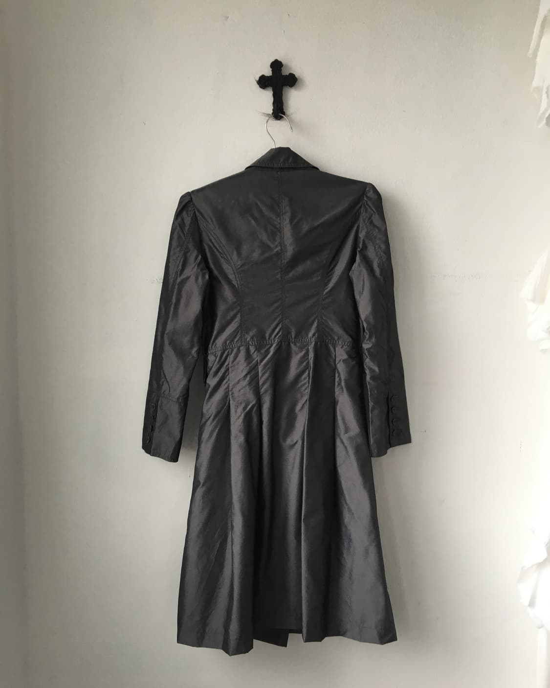 Belted double button glossy trench coat 상품이미지2