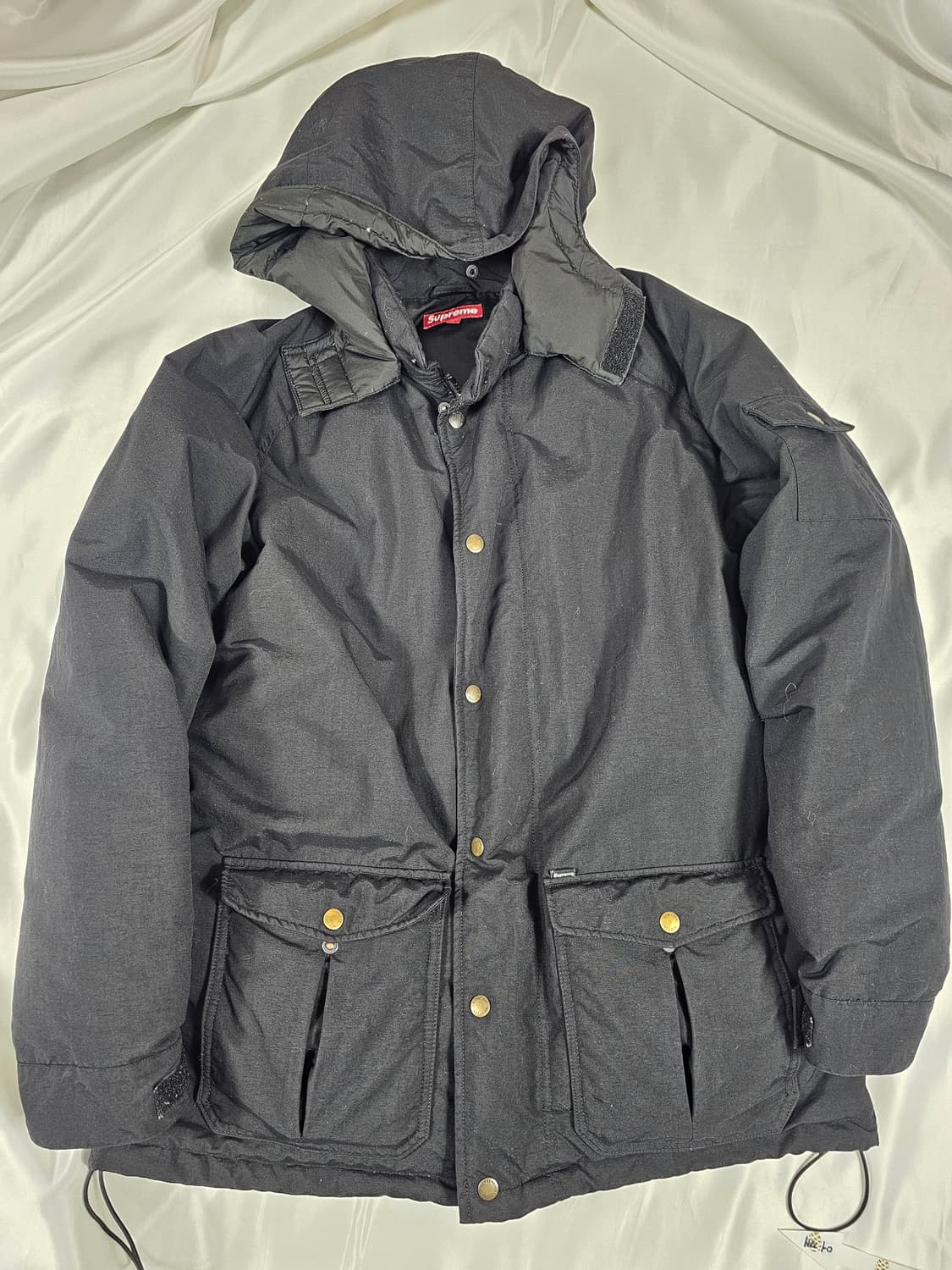 슈프림다운파카 상품이미지1