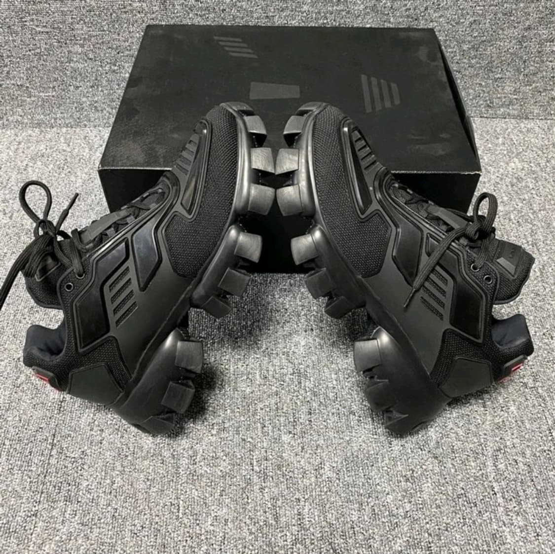 프라다 스니커즈  상품이미지4