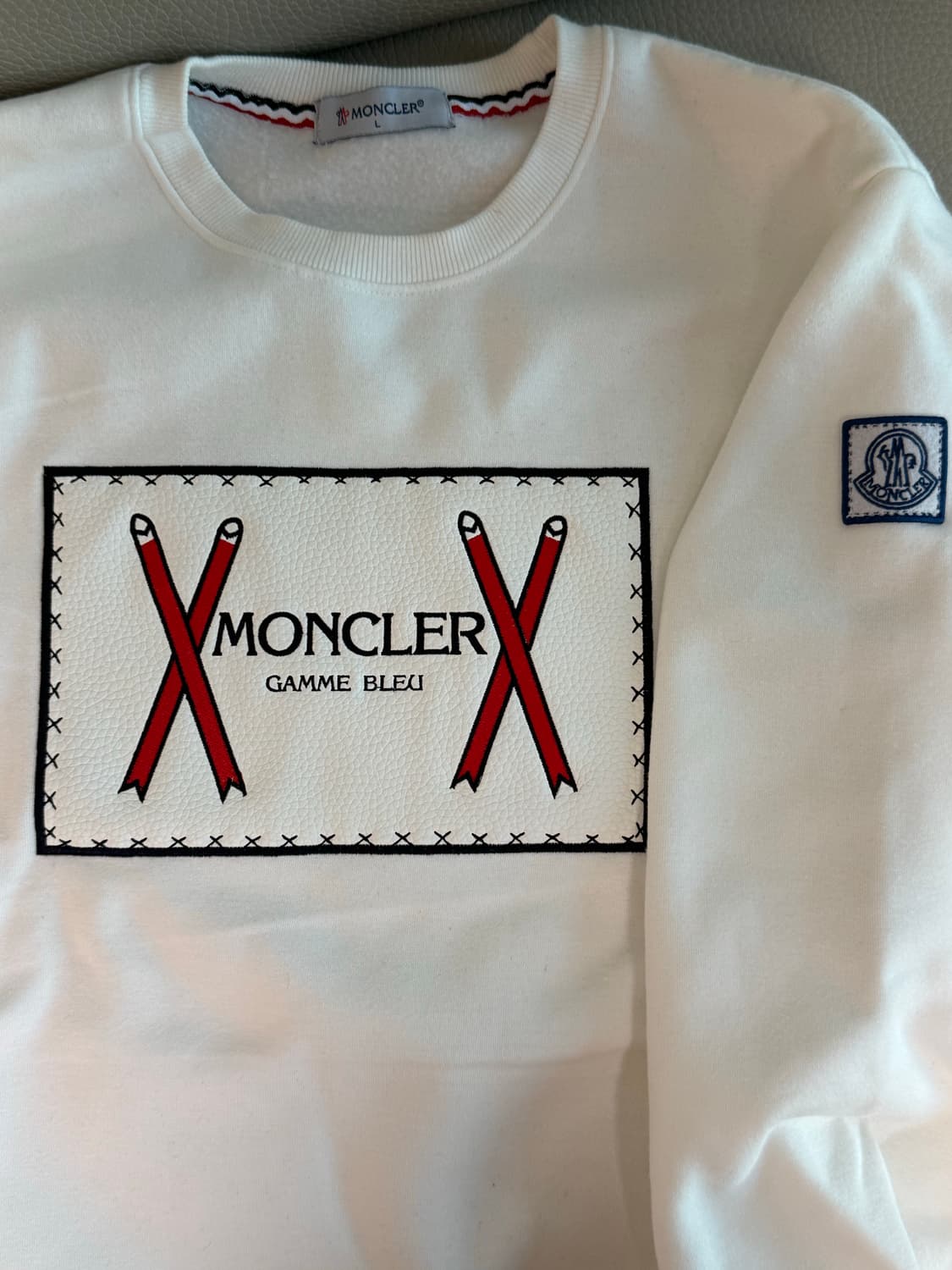 몽클레어 기모 맨투맨 L 상품이미지2