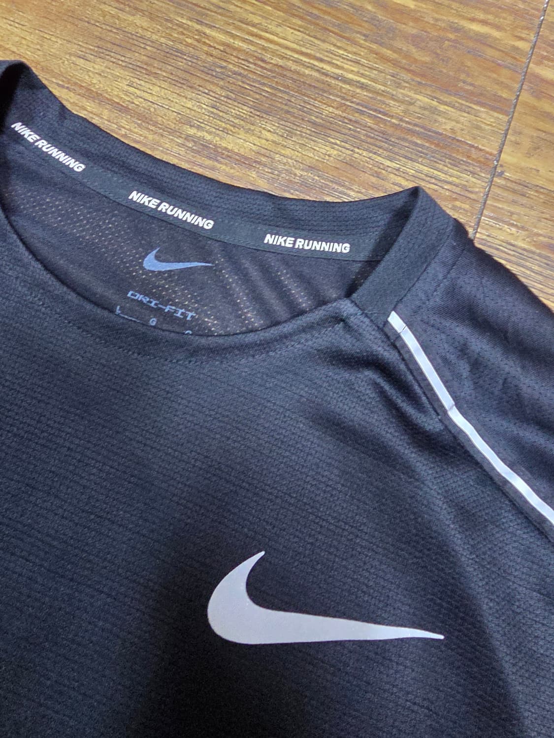 나이키러닝 트레이닝탑  상품이미지2