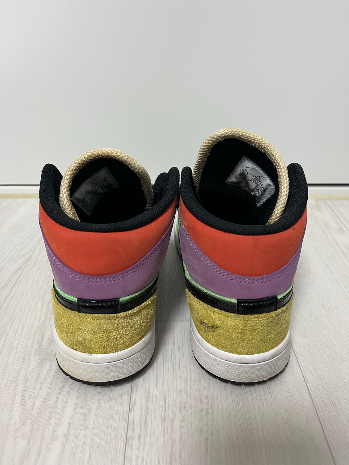 나이키 에어 조던 1 미드 230 상품이미지6