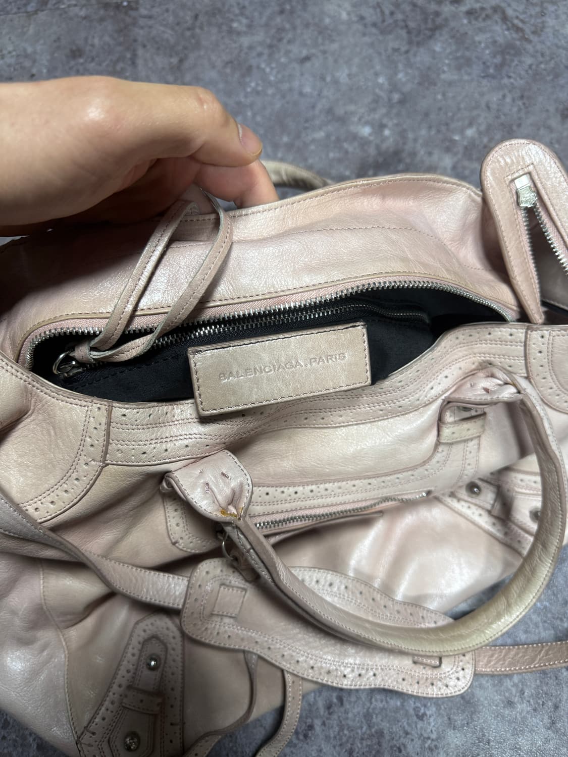 발렌시아가 모터백  상품이미지7