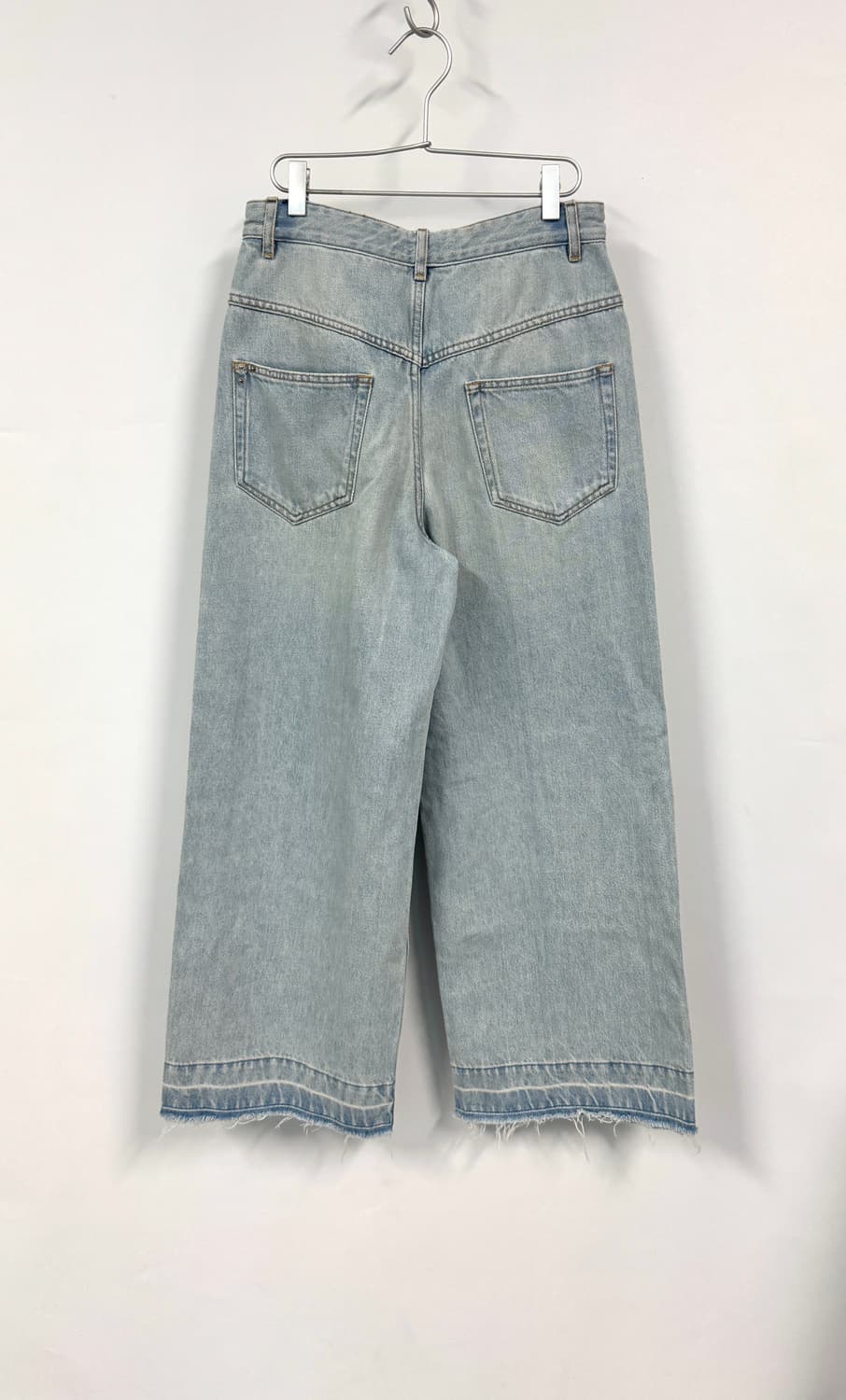 ISABEL MARANT 이자벨마랑 다트 디테일 컷오프 밑단 와이드 데님 상품이미지3