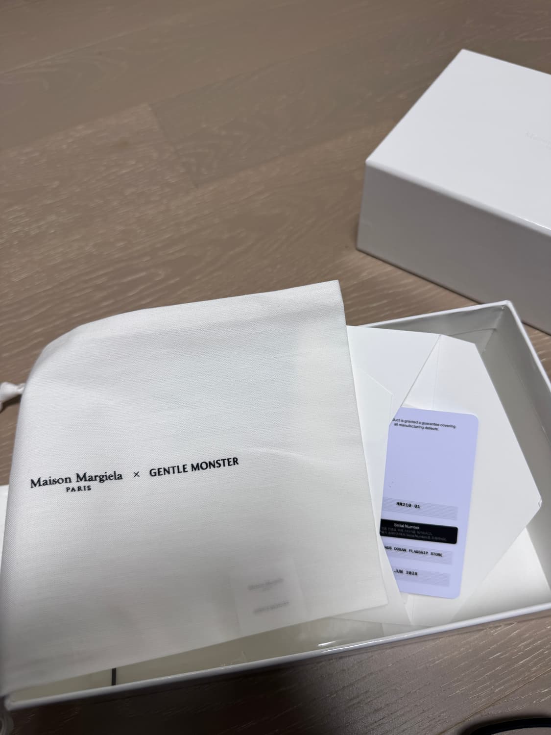 젠틀몬스터 메종 마르지엘라 mm210 상품이미지5