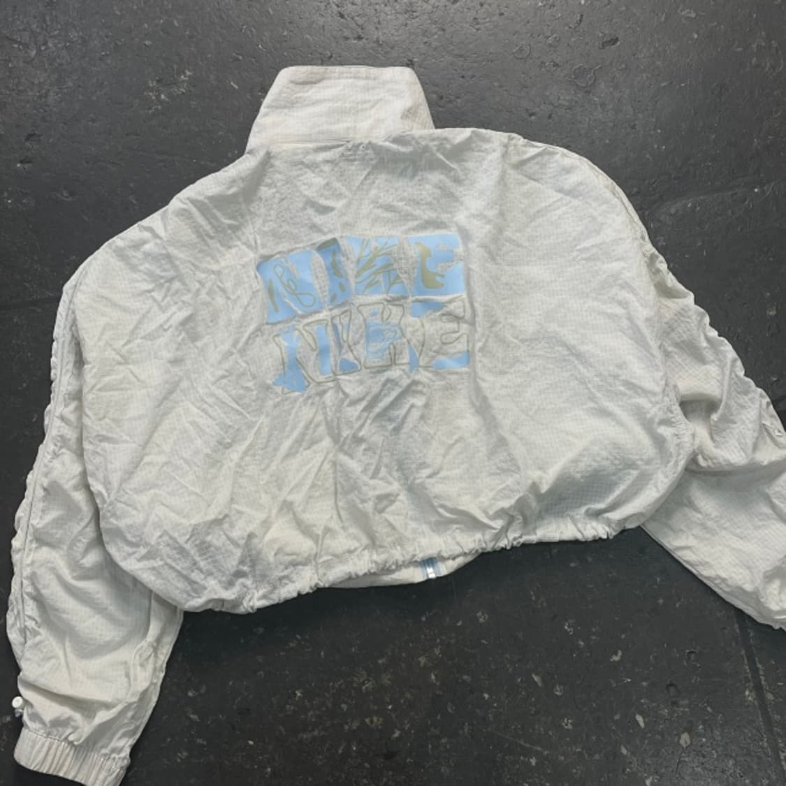 100 나이키 크롭 바람막이 상품이미지5