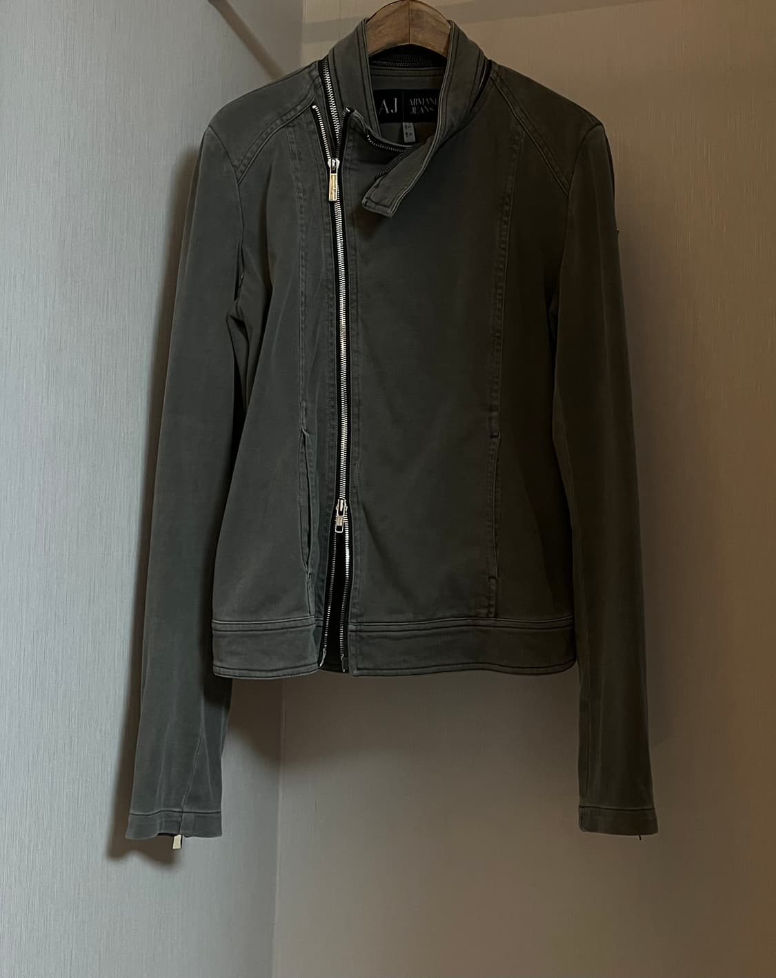 ARMANI JEANS 3way 지퍼 탑 상품이미지2