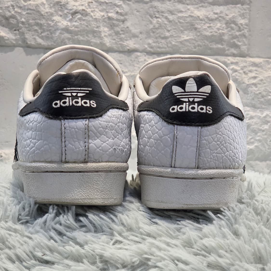 6a-7:아디다스 슈퍼스타 파이톤 패턴 화이트 블랙(225)-세탁 상품이미지3