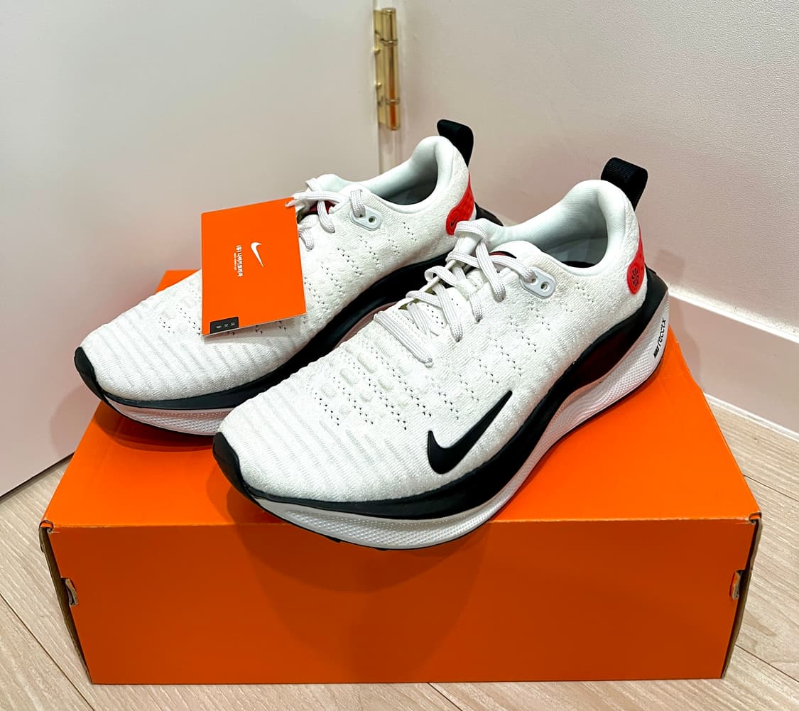(255/US7.5)(새제품)나이키 런닝화 리엑트 인피니티 런 4 화이트 상품이미지2
