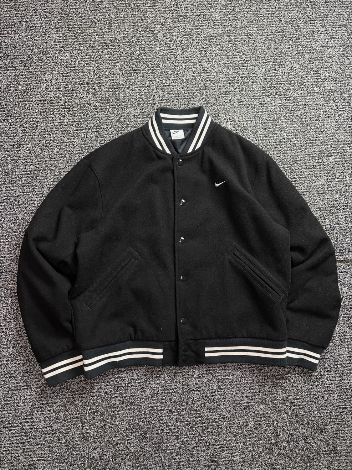 나이키 스우시 어센틱 스타디움 울 바시티 자켓 2195 상품이미지2