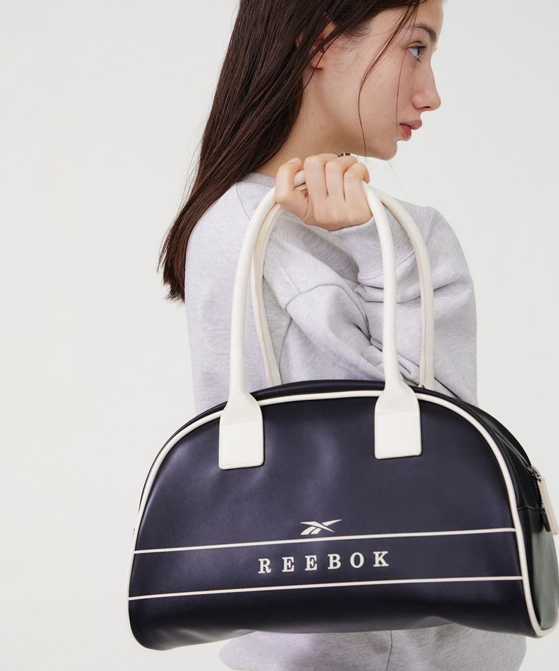 리복 클래식 블랙 레더 미니 핸드백 보스턴백 운동가방 상품이미지6