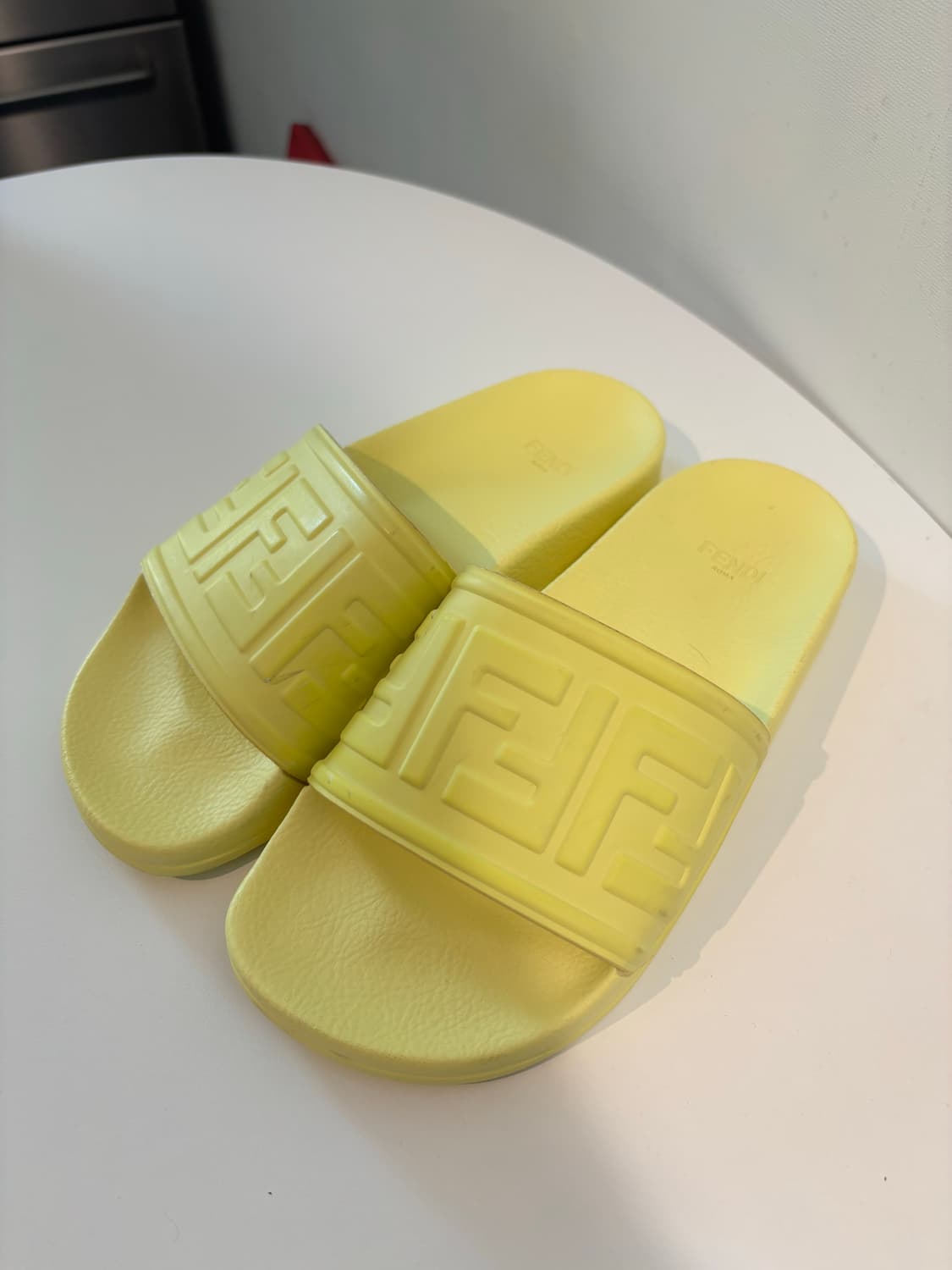 펜디 36 (230) 슬리퍼 라임옐로우 상품이미지1