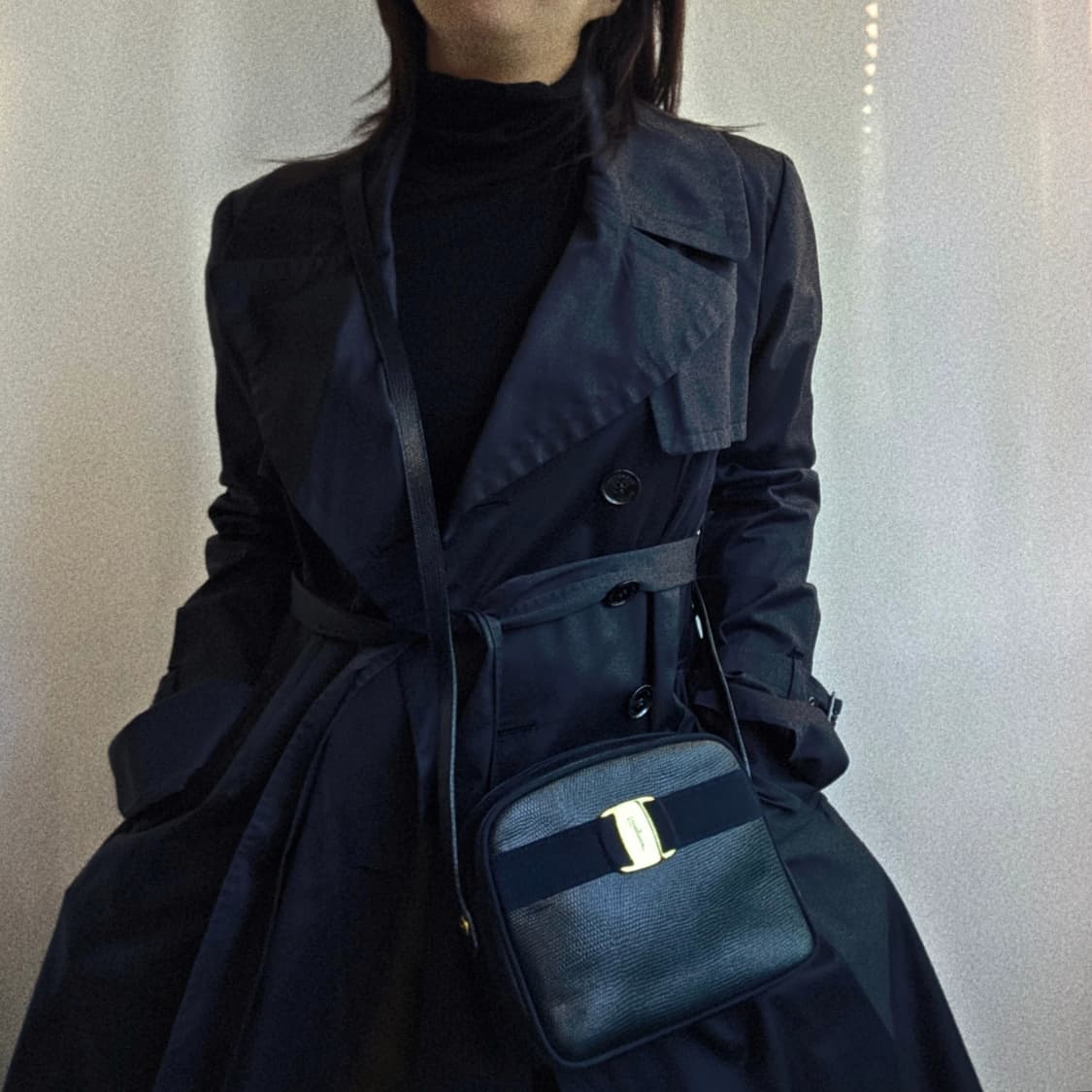 [정품 Ferragamo] 페레가모 바라리본 카메라백 크로스백 상품이미지1