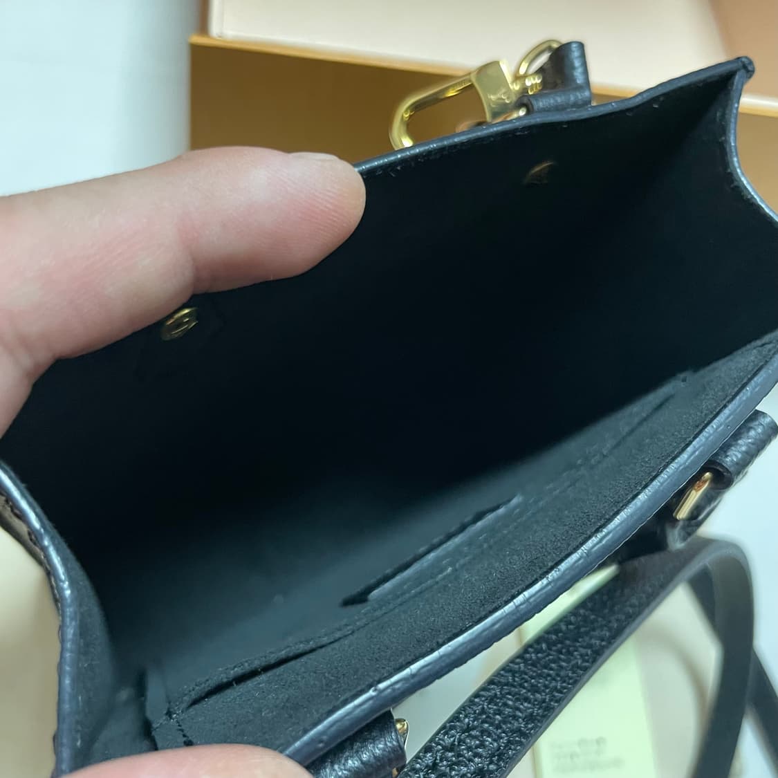 (새상품급) 루이비통 쁘띠 삭 플라 앙프렝뜨 백화점 풀구성 상품이미지4