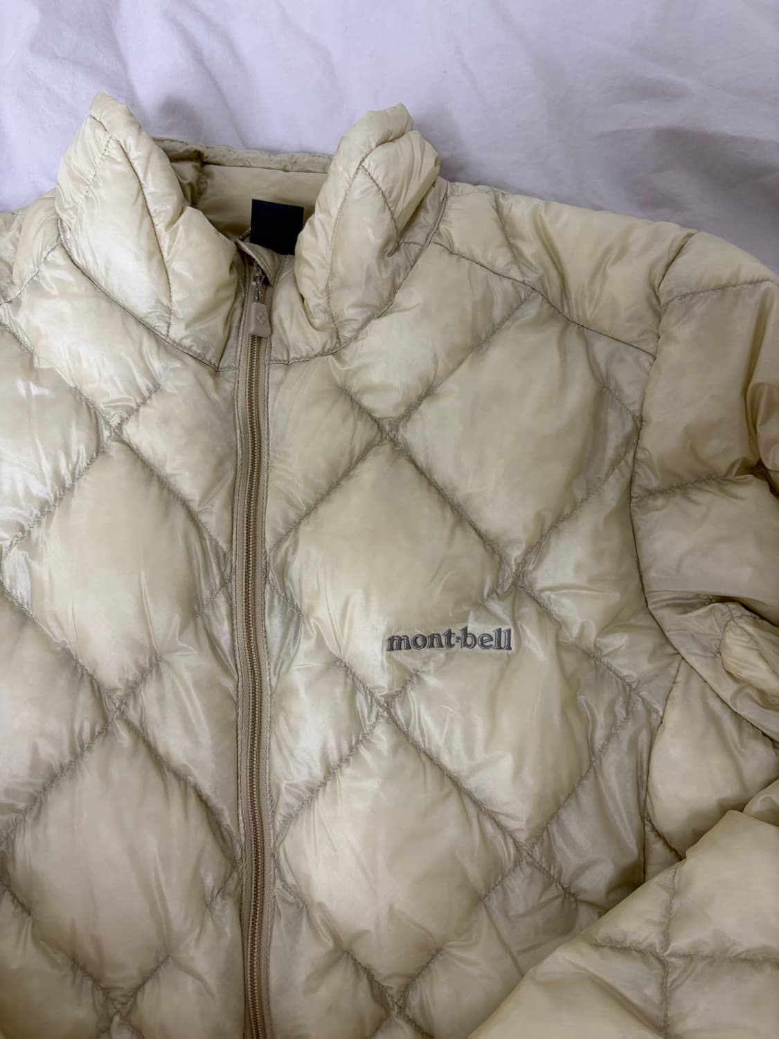 몽벨 여성 수페리어 다운 자켓 XL 사이즈 택포 10만원 상품이미지3