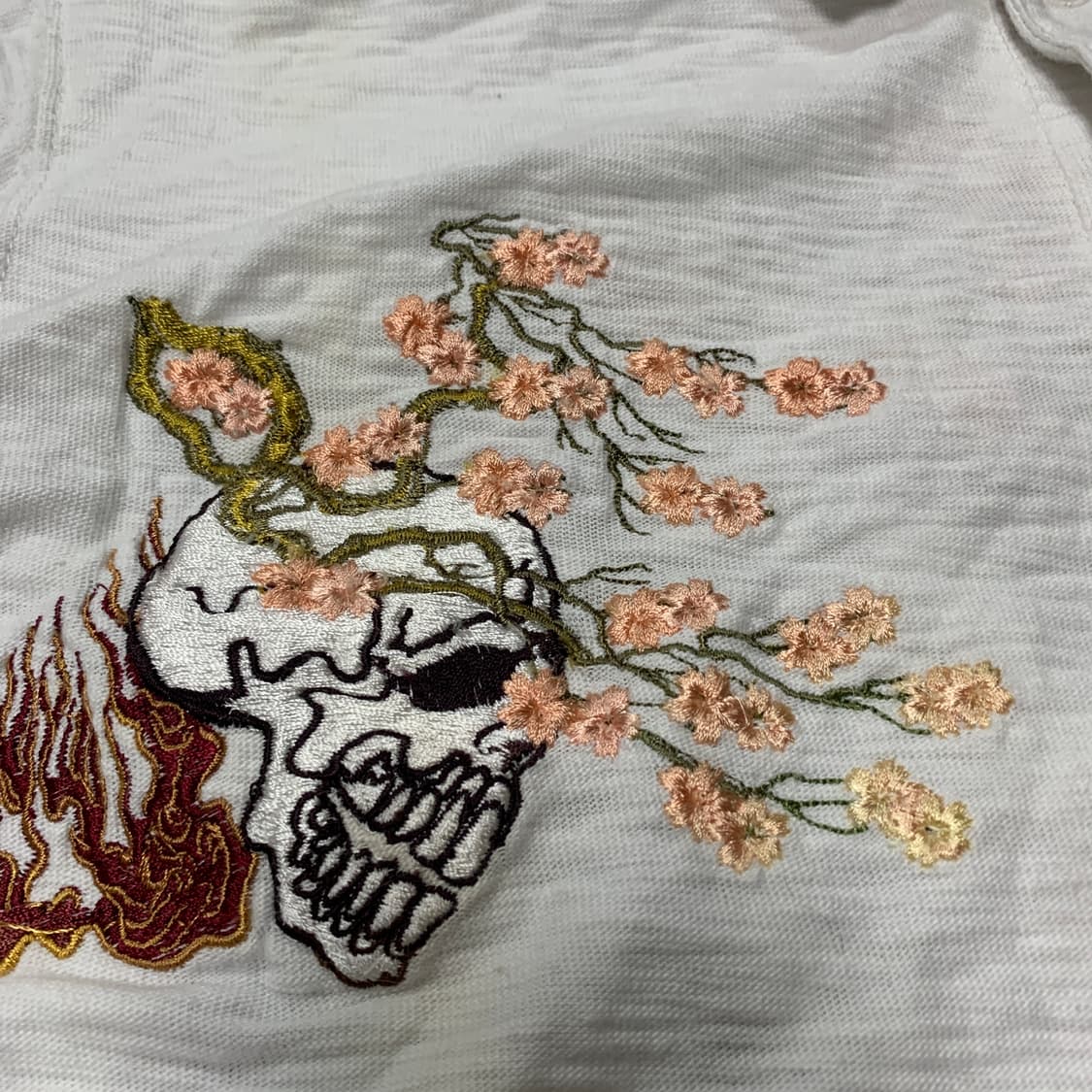 M)하나타비가쿠단 script 오리엔탈 자수 카라티 상품이미지6