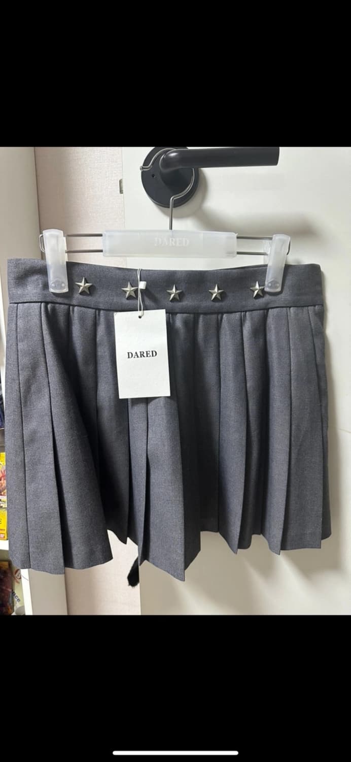 STAR RIVET PLEATED MINI SKIRT 데어드 s 그레이 상품이미지9