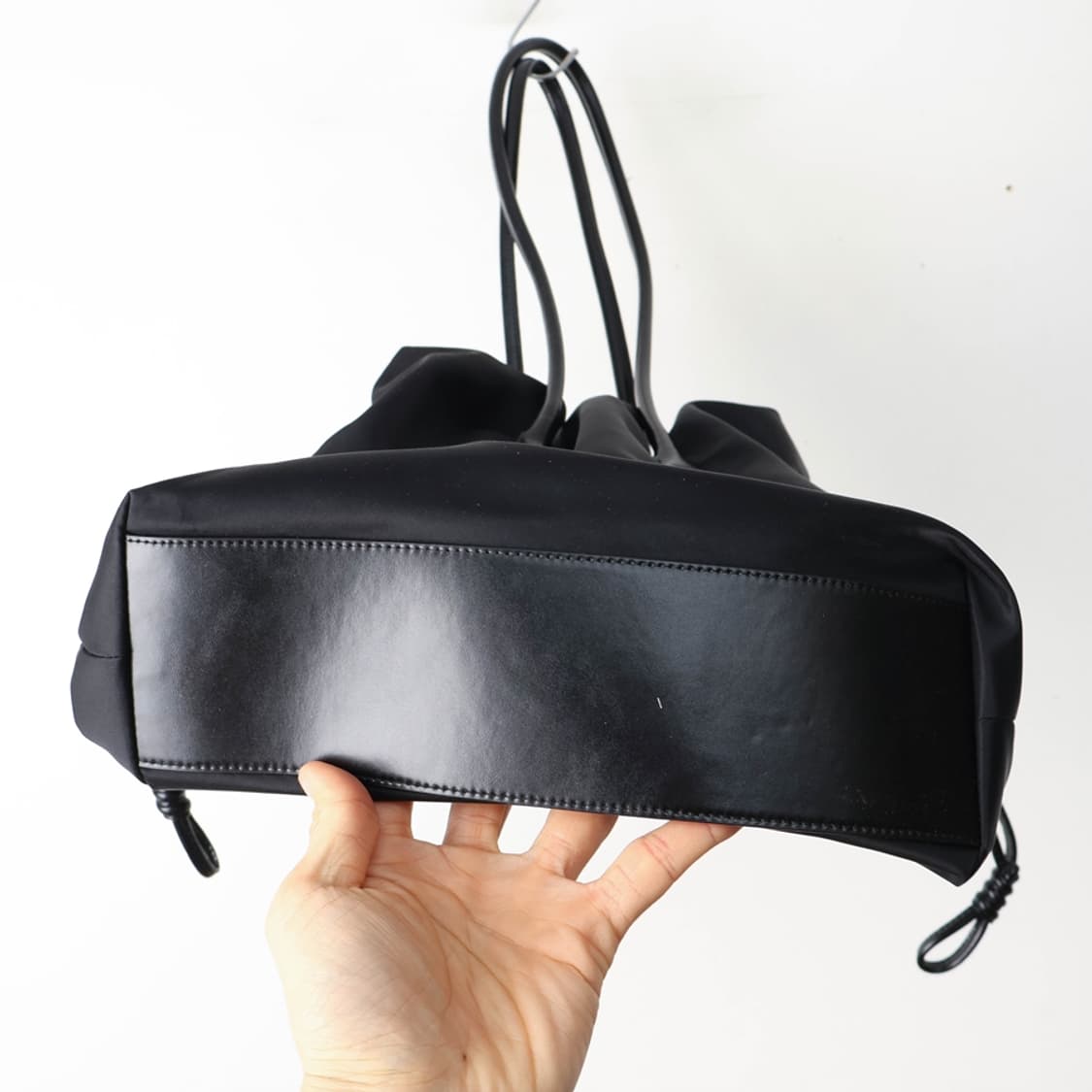 랑방컬렉션 드로우스트링 숄더백 상품이미지4