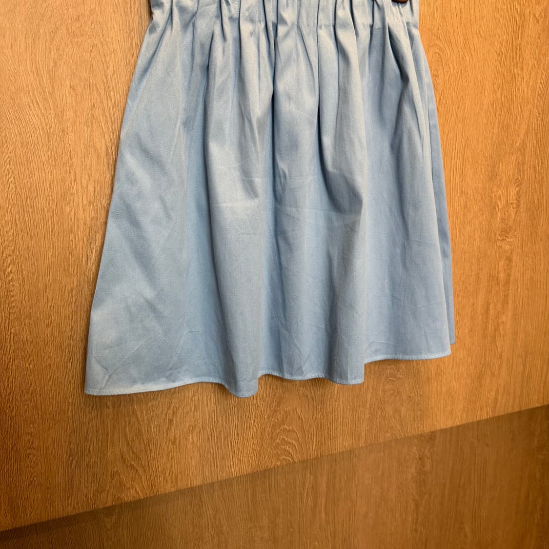 빈티지 밴딩 미디 스커트 턱 플리츠 디테일 플레어핏 라이트 블루 상품이미지4