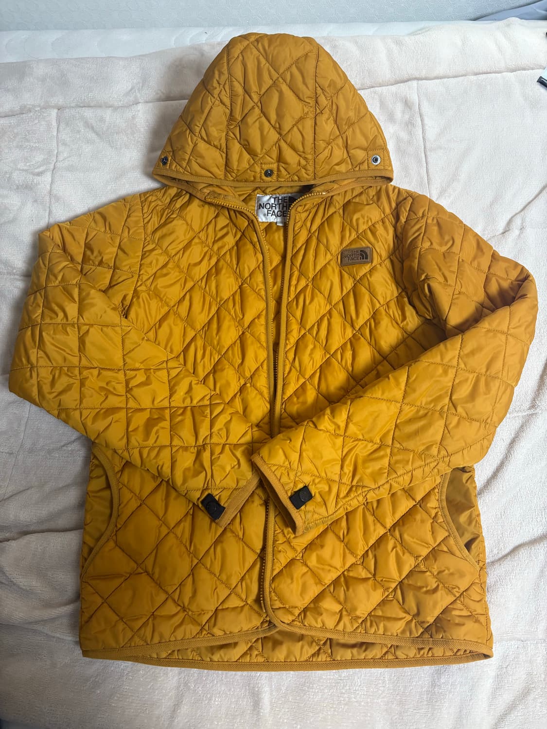 노스페이스 얇은 경량패딩 상품이미지1