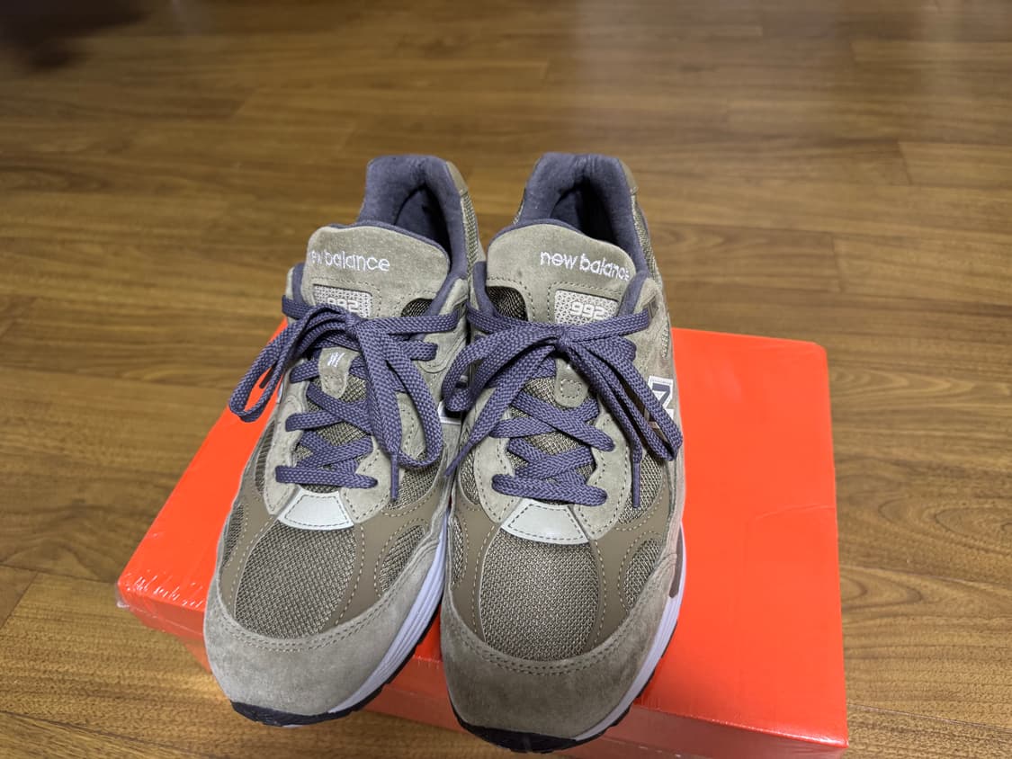 뉴발란스 992 다크 카모 코버트 그린 상품이미지1