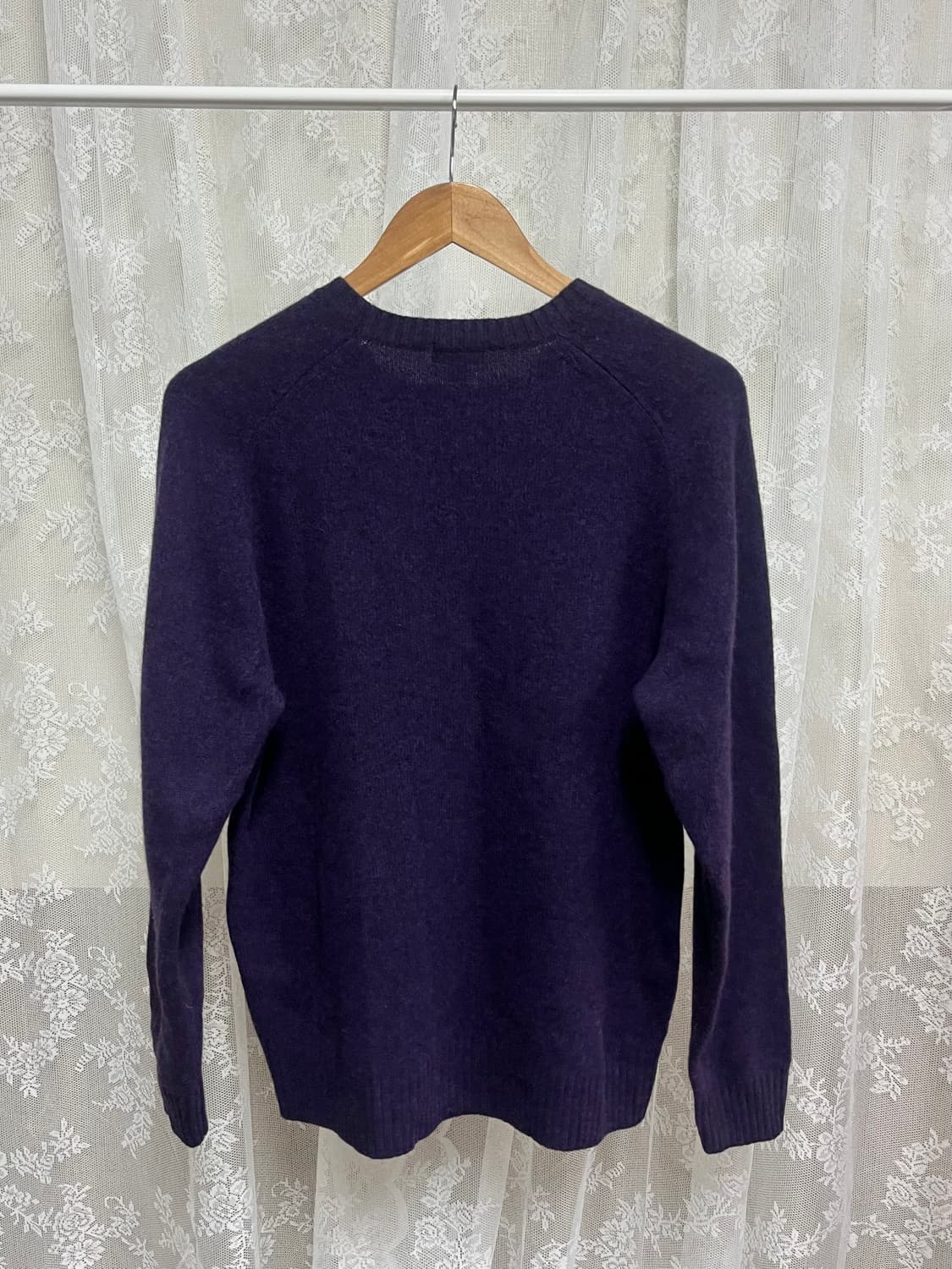 L) 유니클로 울 100 라운드넥 니트 퍼플 상품이미지2