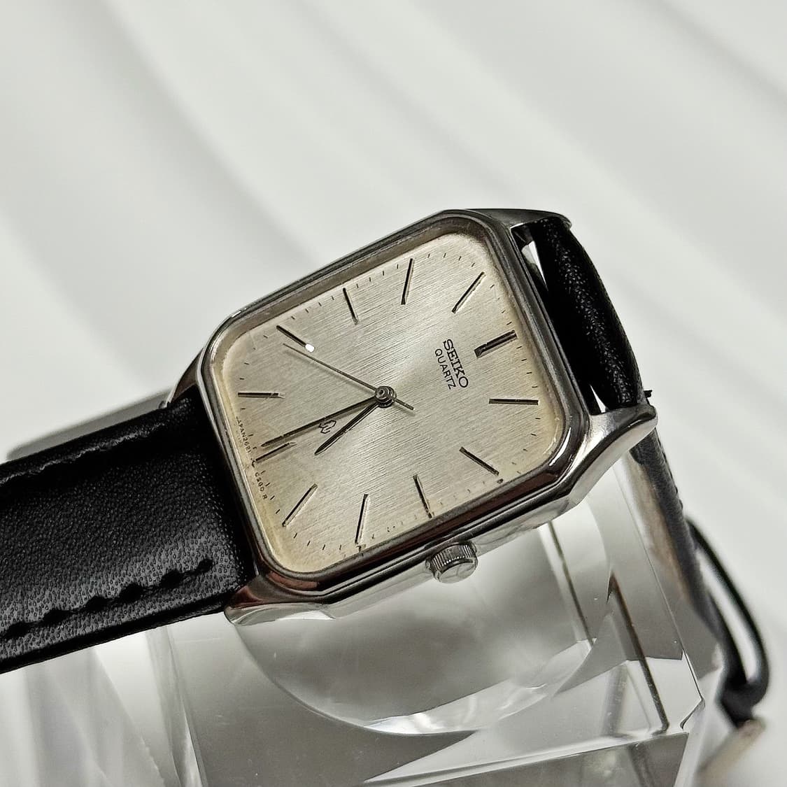 70s80s 빈티지 세이코 스퀘어 브러쉬드 실버 다이얼 워치 상품이미지7