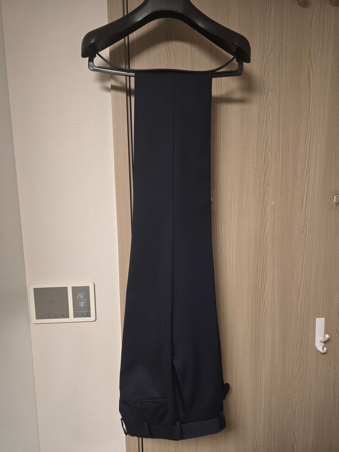 캠브리지멤버스 까노니코 원단 다크네이비 정장 상품이미지3