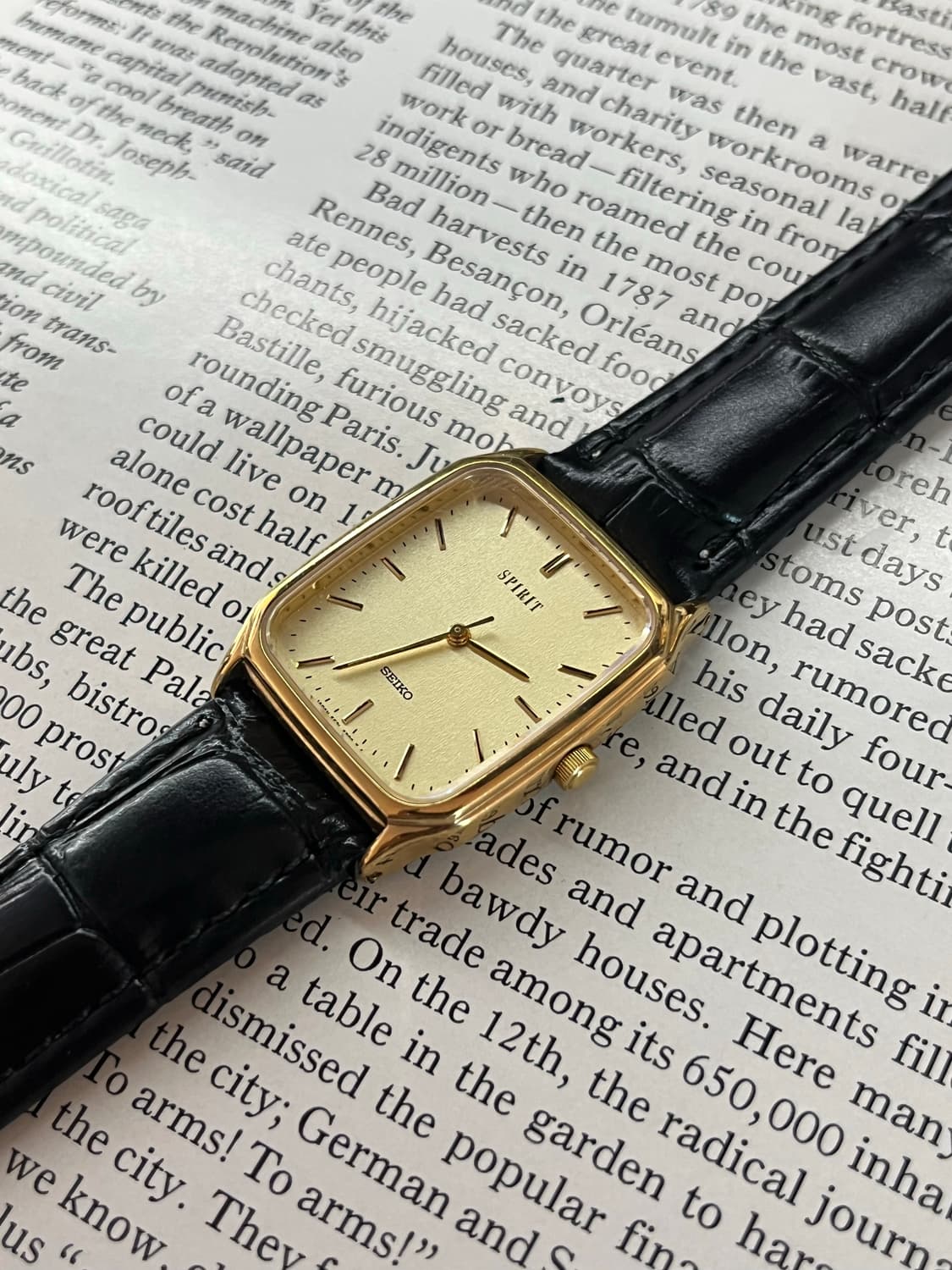 Seiko Quartz Spirit Tank 상품이미지1