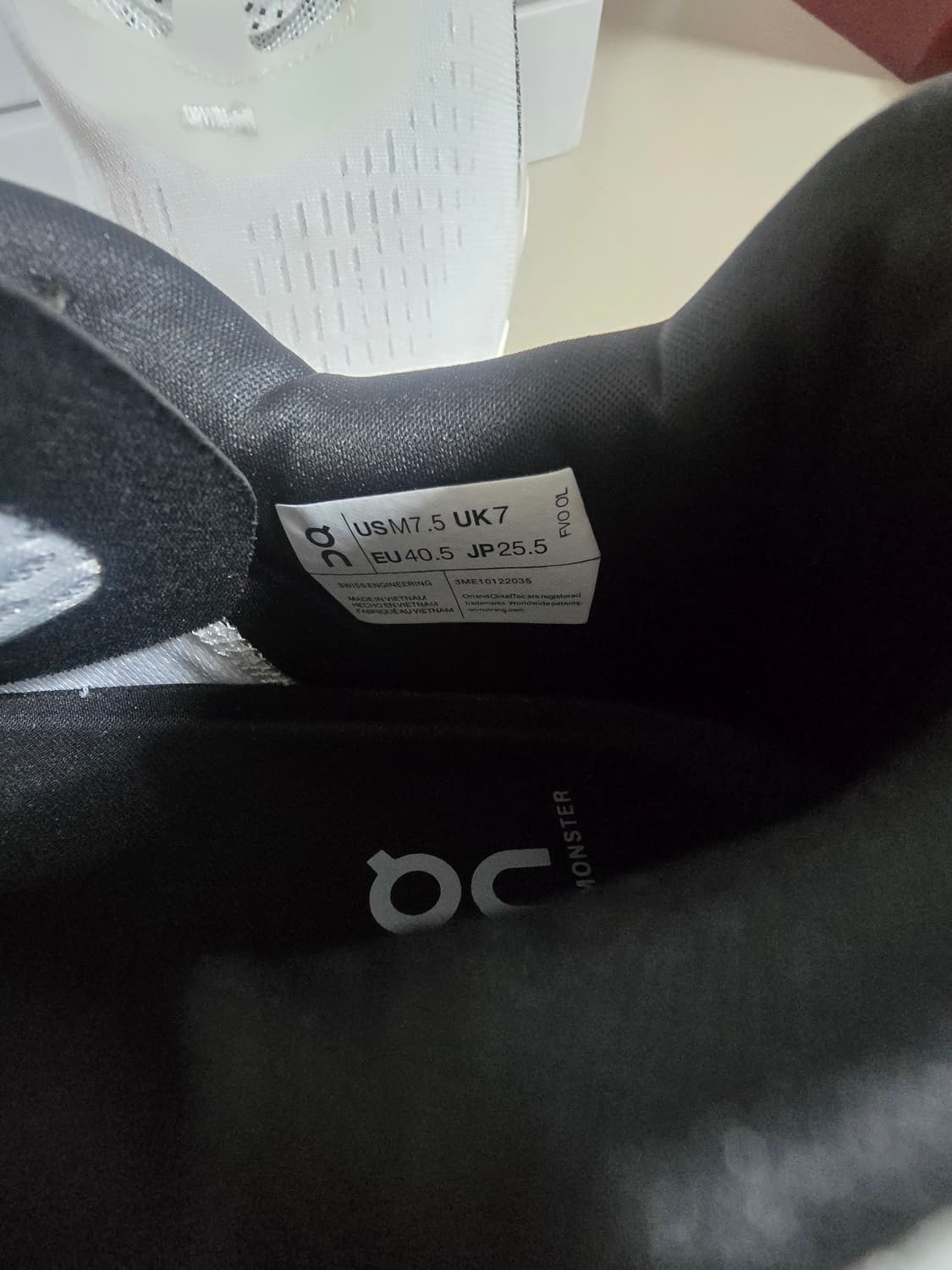 온러닝 클라우드몬스터2 런닝화  255 상품이미지8